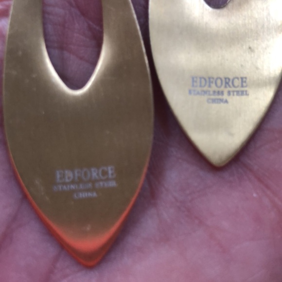 Elongated geometric gold tone dangles. Ed Force (China) pierced/fishhooks GUC - Picture 6 of 9